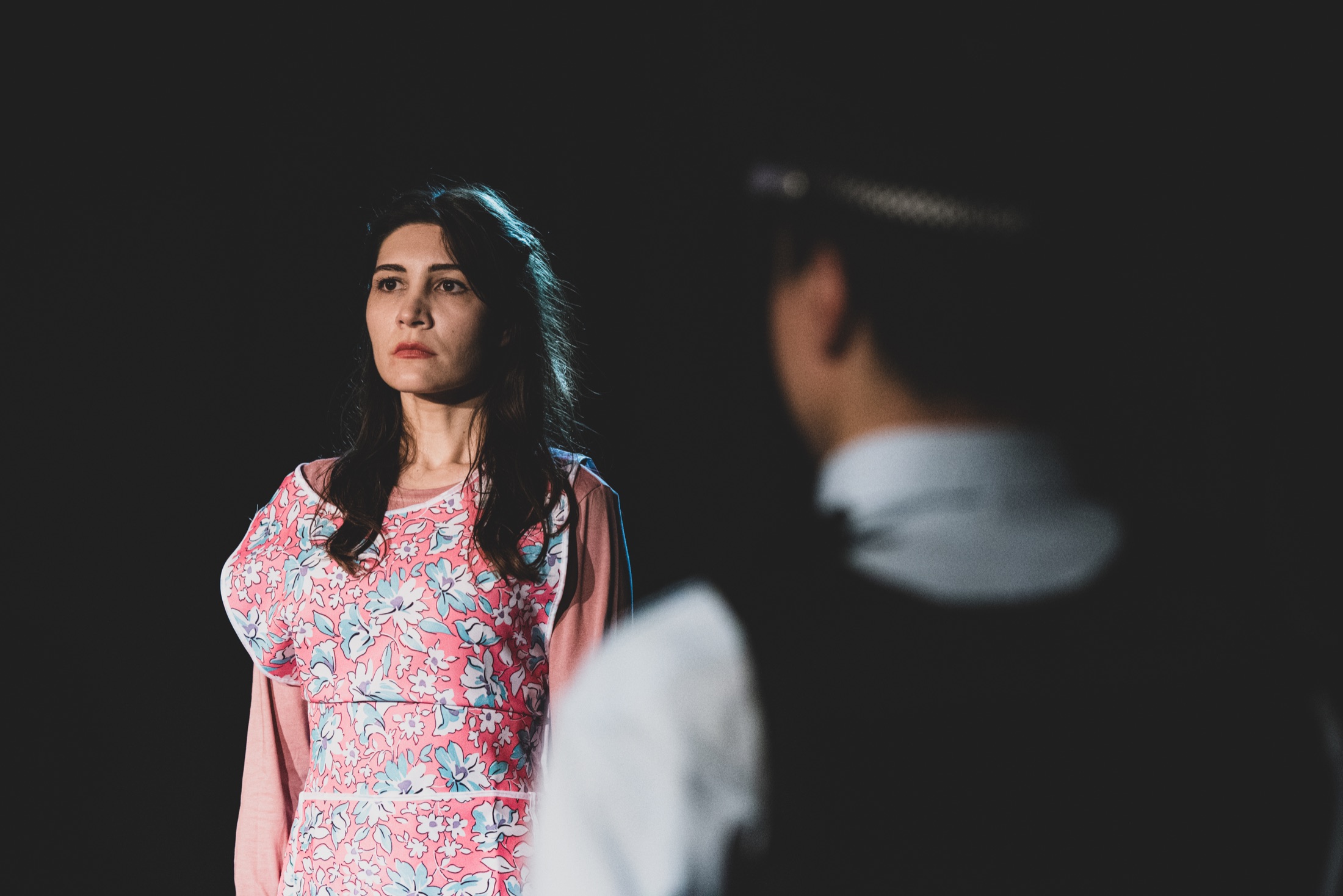 Feride performing in Thought Virus